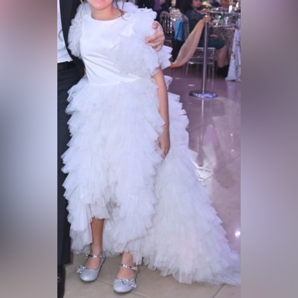 Flower girl dress tulle feather satin evening dress with bow in the back - Picture 3 of 3